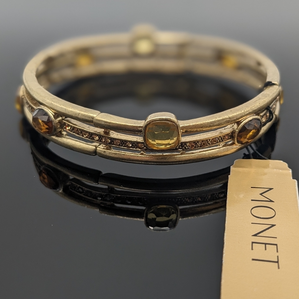 Monet vintage stretch bracelet.
